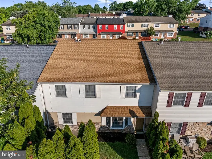 1712 Whitpain Hills Hls, Blue Bell, PA 19422 - #2