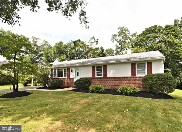 112 Pennapacker Rd, COLLEGEVILLE, PA 19426