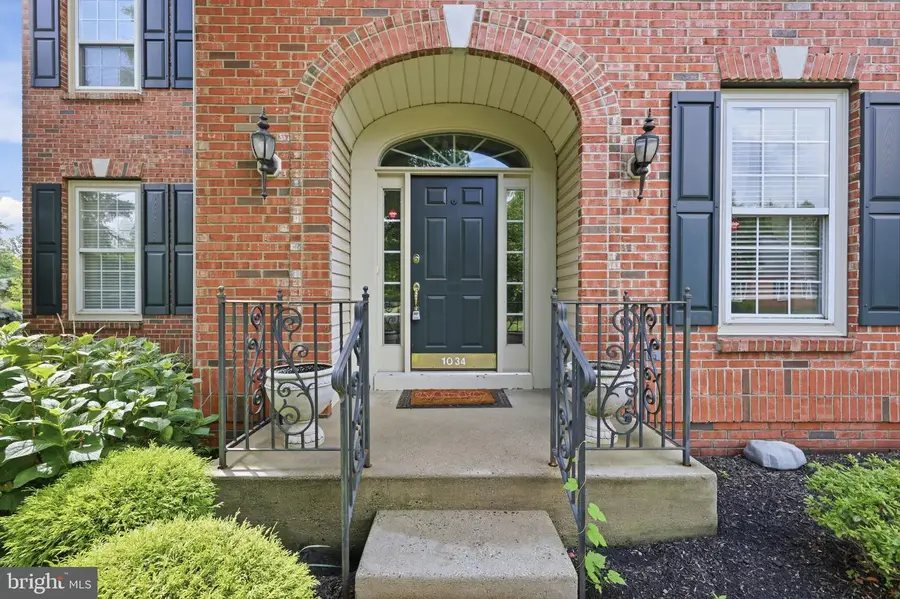 1034 Glendevon Dr, Ambler, PA 19002 - #2