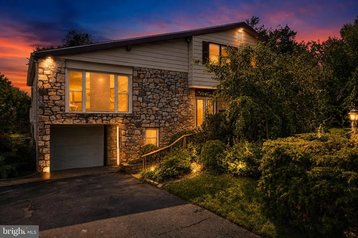 3036 Susquehanna Rd, Abington, PA 19001 - #1