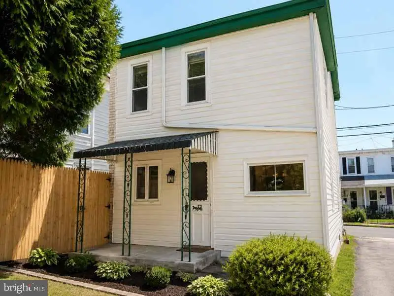 420 Cedar St, Jenkintown, PA 19046 - #2