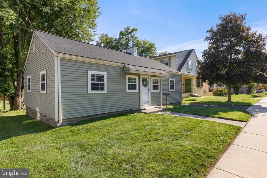 16 Haws Ln, Flourtown, PA 19031 - #2
