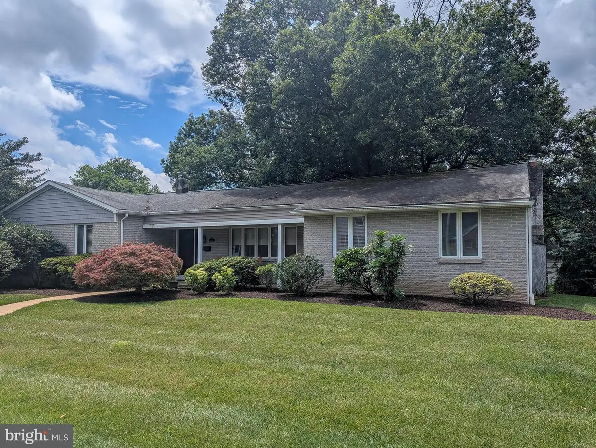 530 Perkiomen Ave, Lansdale, PA 19446 - #1
