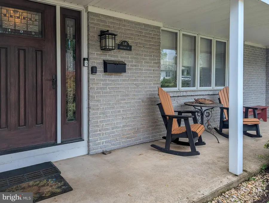 530 Perkiomen Ave, Lansdale, PA 19446 - #2