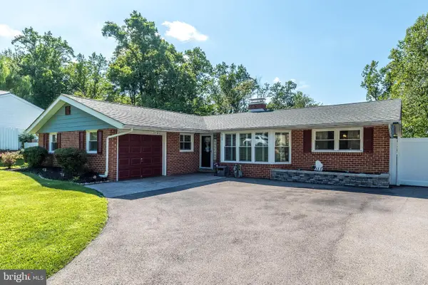 608 Oriole Ln, DRESHER, PA 19025