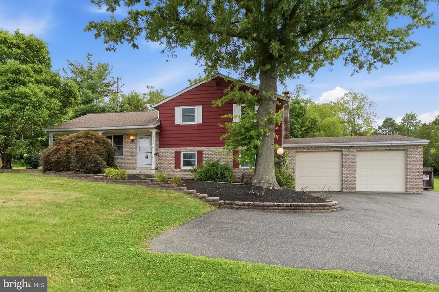 2564 Wagner Rd, Gilbertsville, PA 19525 - #2