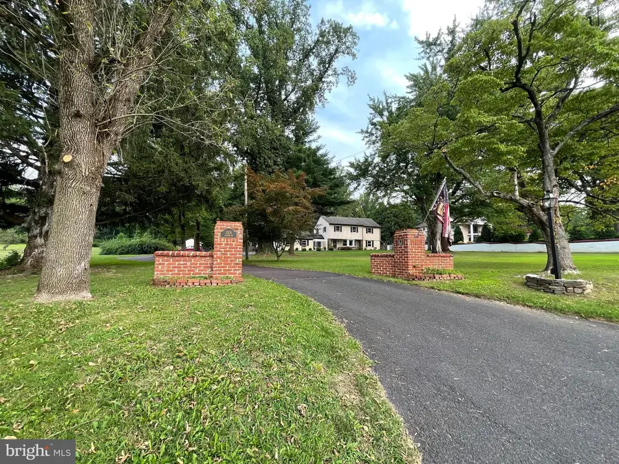 1305 Twining Rd, Dresher, PA 19025 - #2