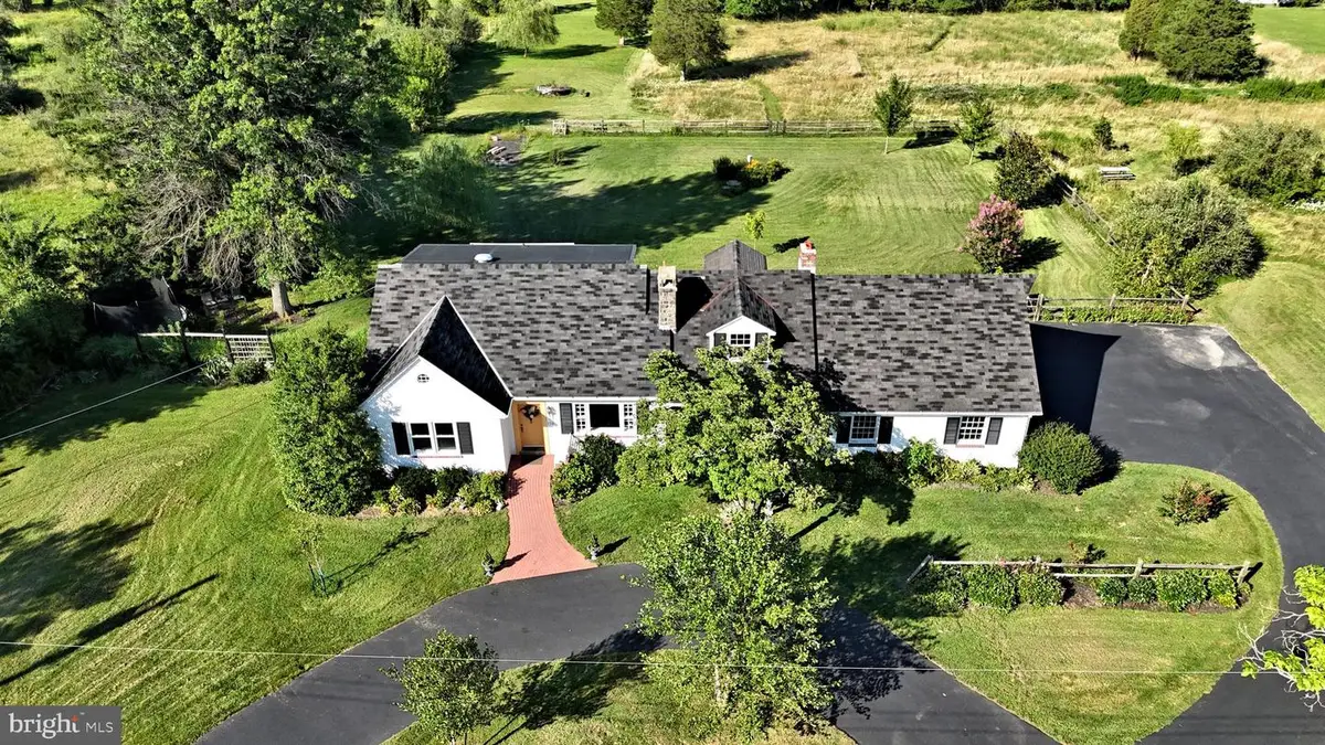 119 Colonial Dr, Perkiomenville, PA 18074 - #1