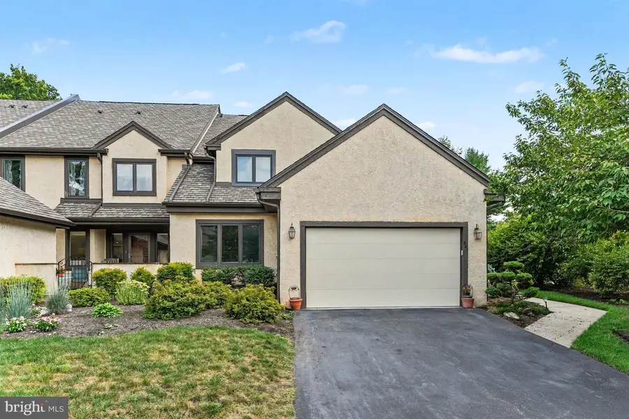 944 Hedgerow Ct, Blue Bell, PA 19422 - #2