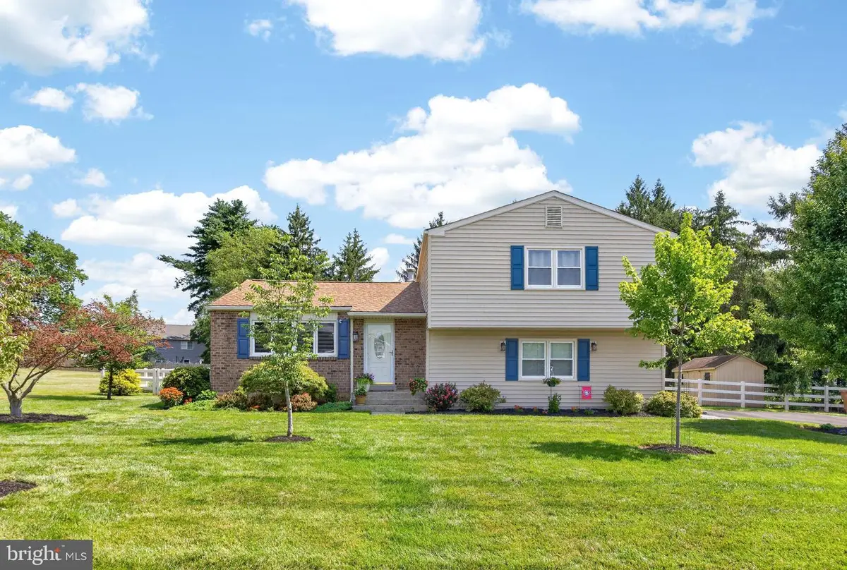 1340 Barton Dr, Fort Washington, PA 19034 - #1