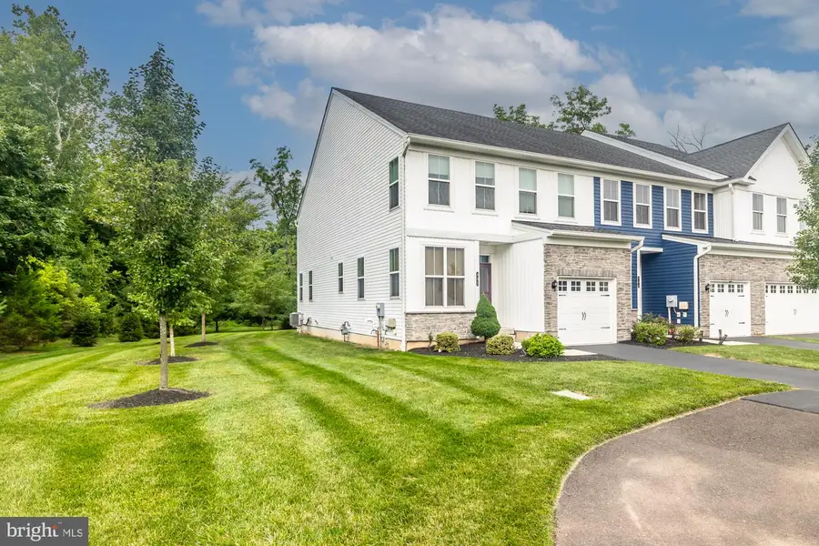 401 Wynstone Ct, Colmar, PA 18915 - #2