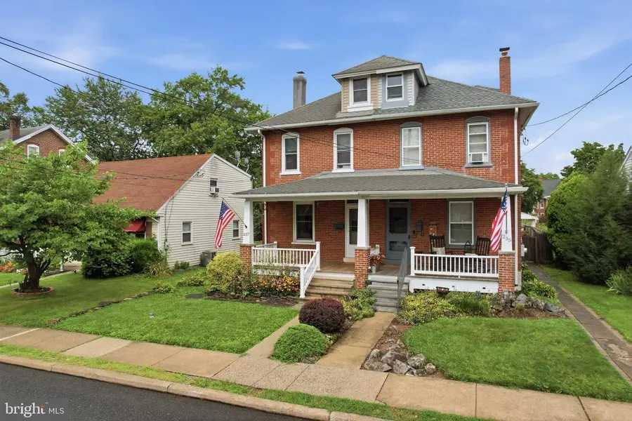237 W Hamlin Ave, Telford, PA 18969 - #2