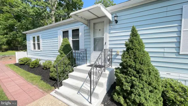 498 Willow Ln, NORTH WALES, PA 19454