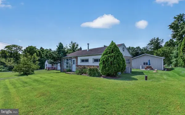 667 Constitution Ave, POTTSTOWN, PA 19464