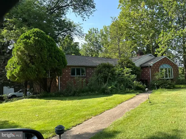 1560 Penllyn Blue Bell Pike, BLUE BELL, PA 19422