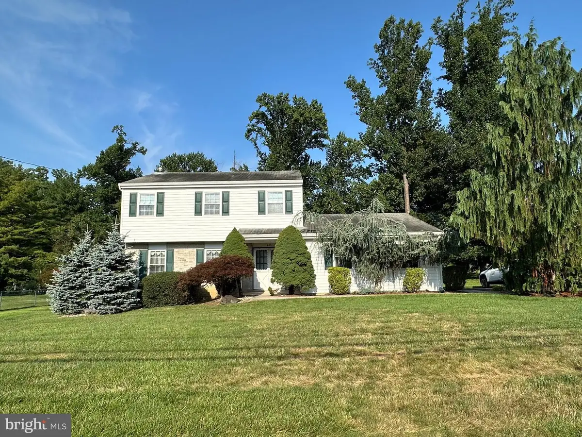811 Wright Dr, Ambler, PA 19002 - #1