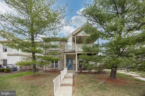 2409 Foxmeadow Cir #condo 2409, ROYERSFORD, PA 19468
