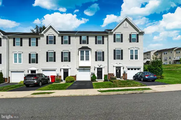 1114 Sageview Dr, POTTSTOWN, PA 19464