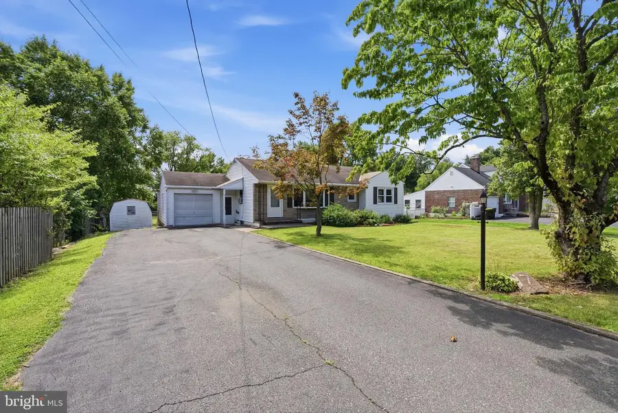 7 W Cherry Ln, Royersford, PA 19468 - #3