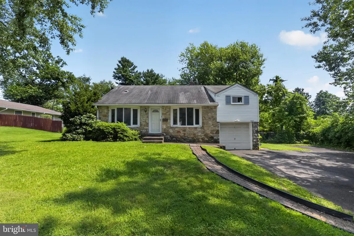 707 Fitzwatertown Rd, Glenside, PA 19038 - #1