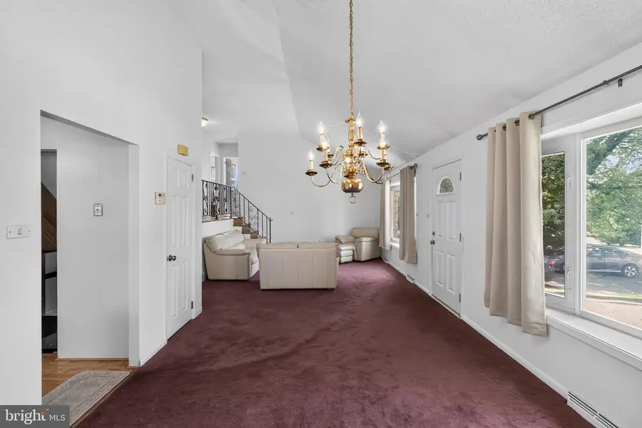 707 Fitzwatertown Rd, Glenside, PA 19038 - #2