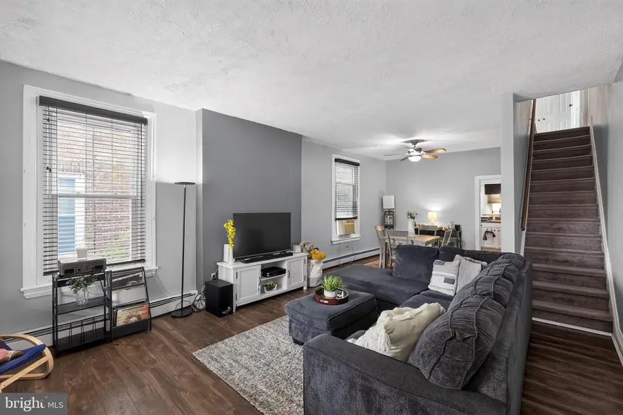 131 Penn St, Lansdale, PA 19446 - #3