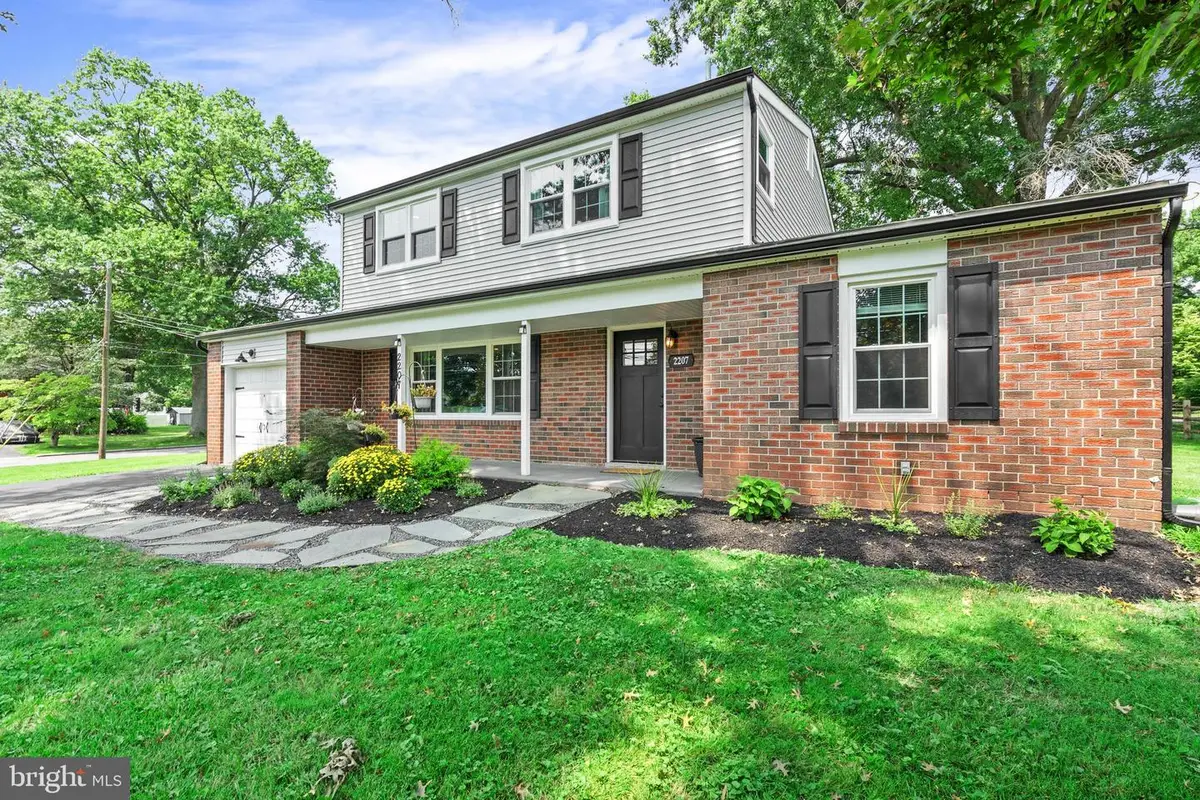 2207 Old Arch Rd, Norristown, PA 19401 - #1