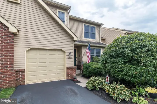 203 Pinecrest Ln, LANSDALE, PA 19446