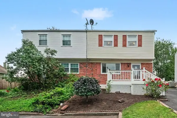 729 Holly Dr, POTTSTOWN, PA 19464