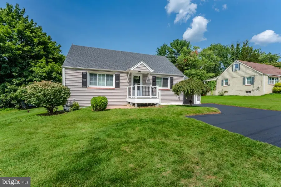 955 Bridge Rd, Collegeville, PA 19426 - #2