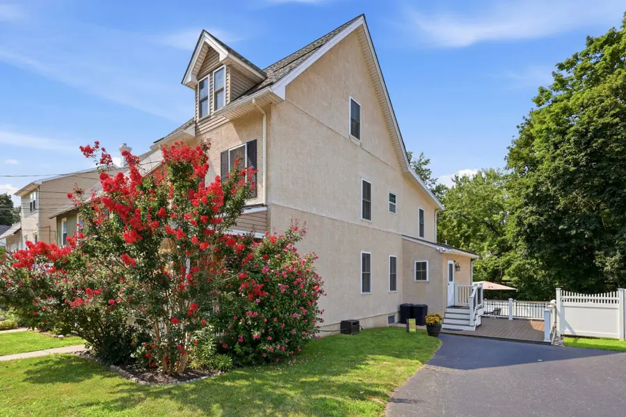 238 Moorehead Ave, West Conshohocken, PA 19428 - #2