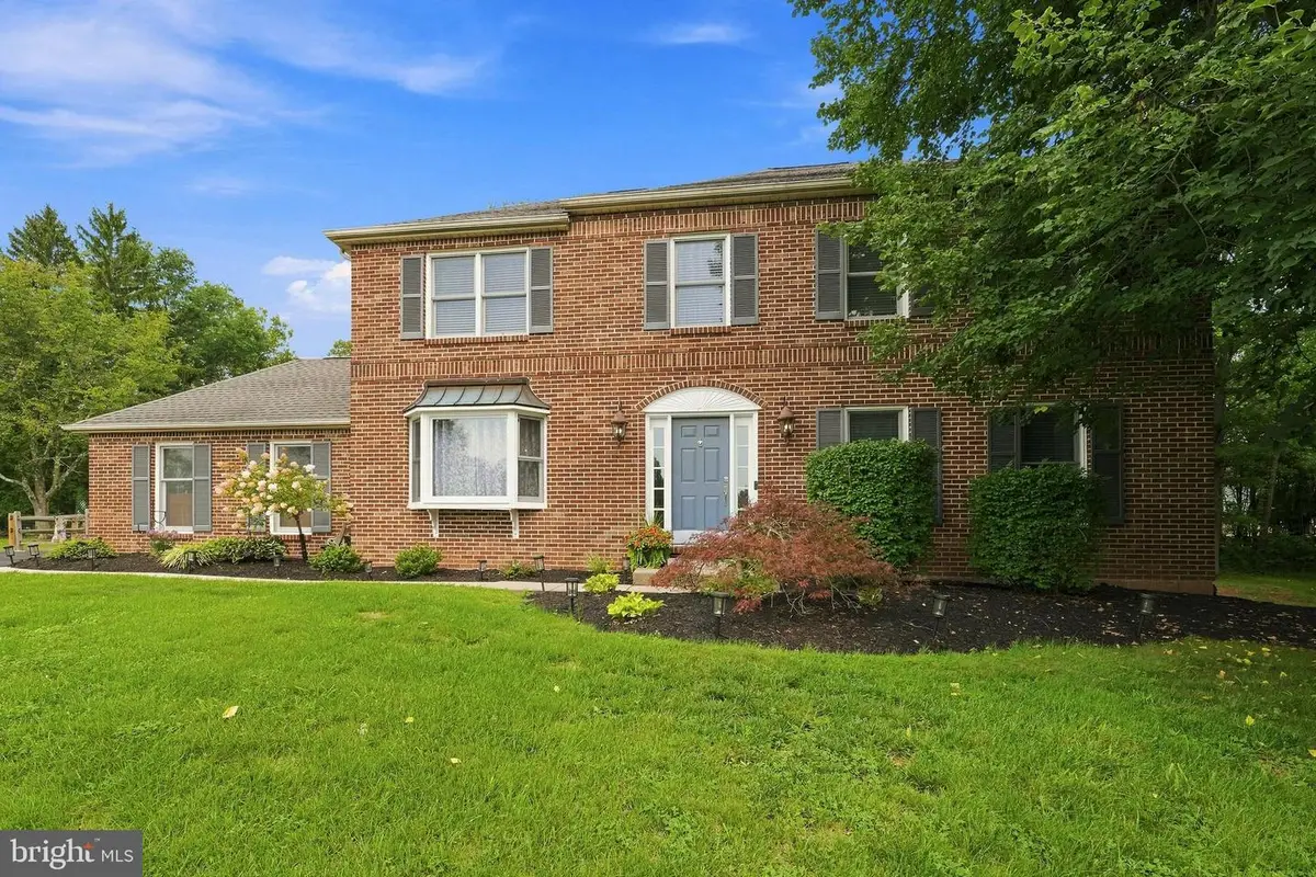30 Creekside Ct, Gilbertsville, PA 19525 - #1