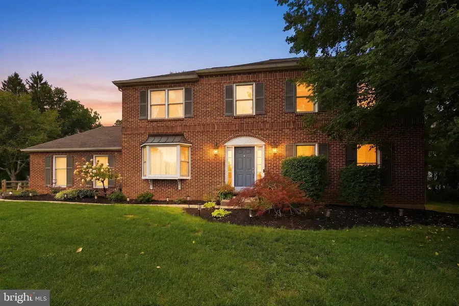 30 Creekside Ct, Gilbertsville, PA 19525 - #2