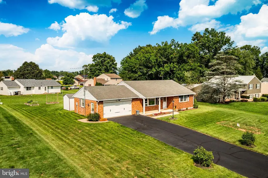 141 E Spruce St, Gilbertsville, PA 19525 - #3