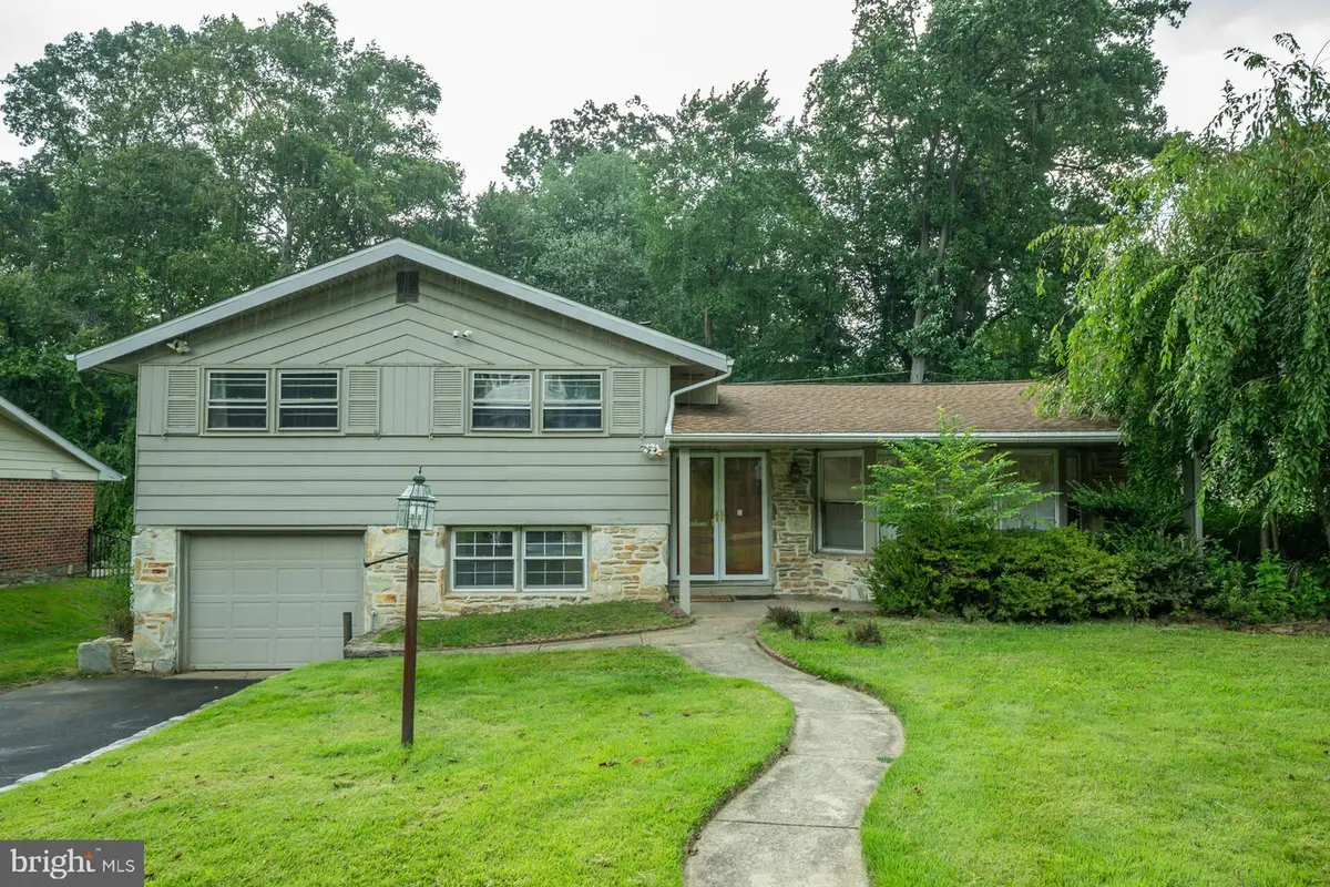 1026 Old Ford Rd, Huntingdon Valley, PA 19006 - #1