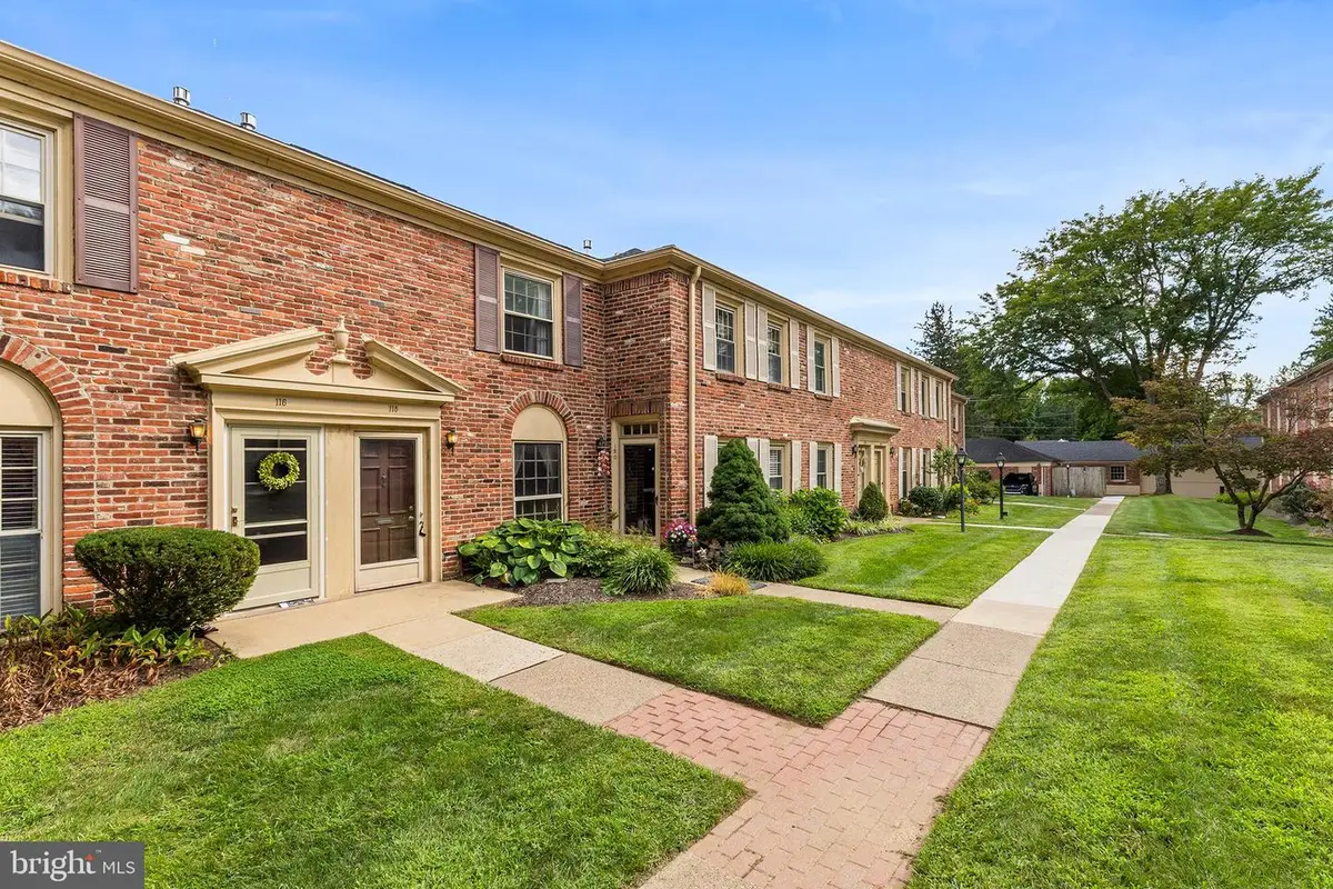 118 Cheshire Dr, Penllyn, PA 19422 - #1