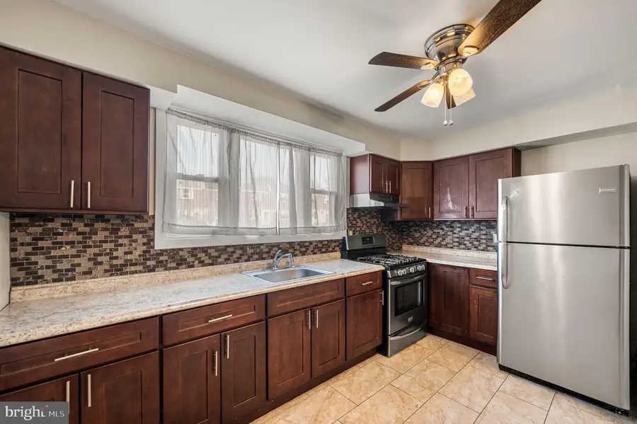 322 W Warren St, Norristown, PA 19401 - #3