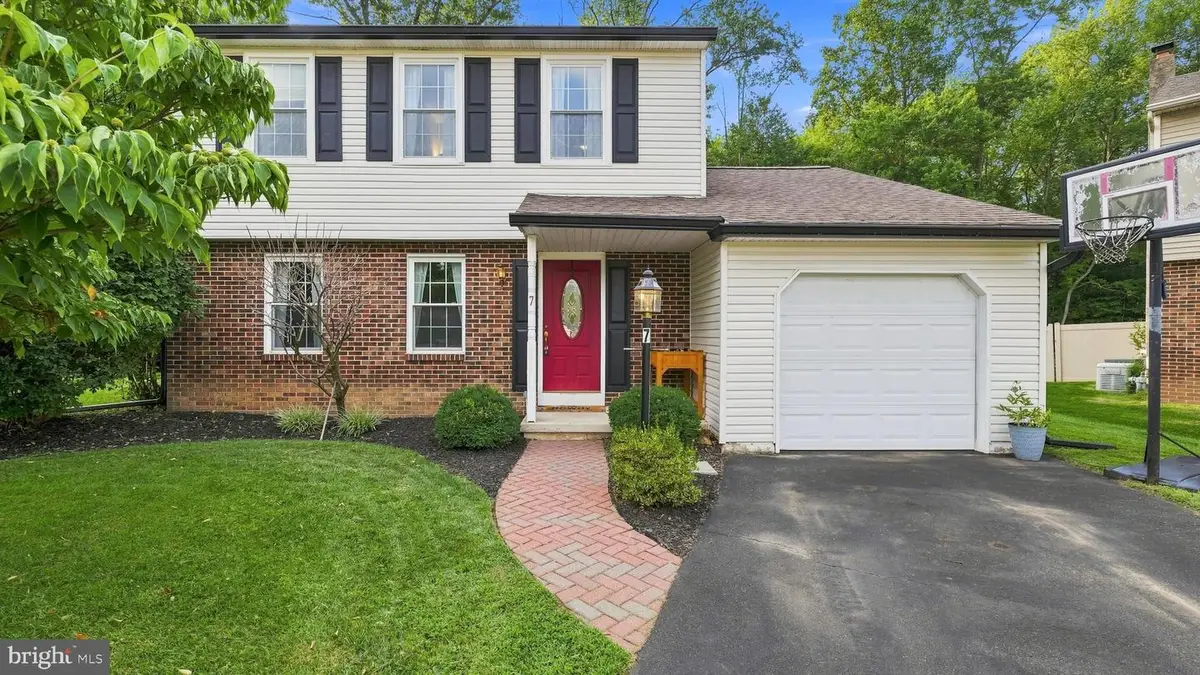 7 Cheswyck Cir, Horsham, PA 19044 - #1