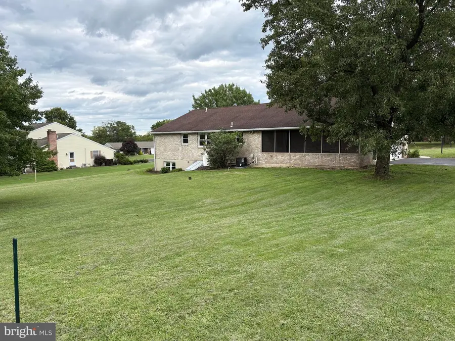 2911 Federal #, Gilbertsville, PA 19525 - #3