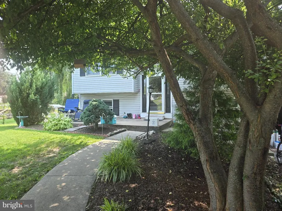970 Valley Ln, Pottstown, PA 19464 - #2