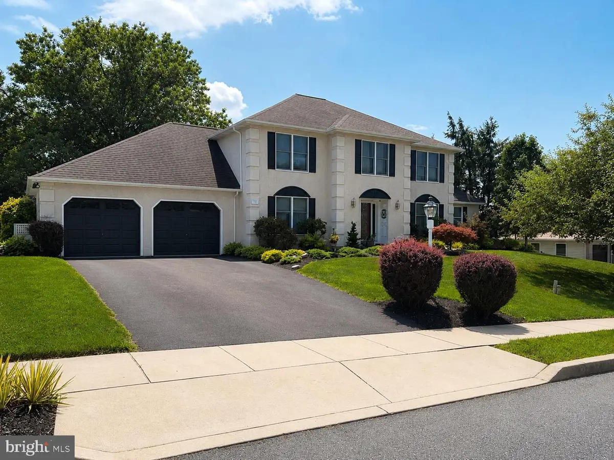 1645 Potter Dr, Pottstown, PA 19464 - #1