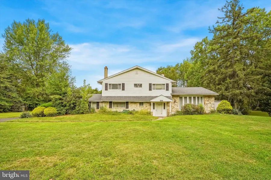 1856 Terrace Dr, Ambler, PA 19002 - #2