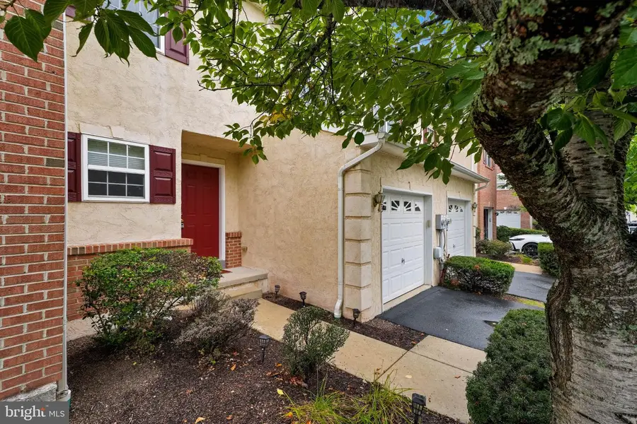 903 Carrington Dr, Red Hill, PA 18076 - #2