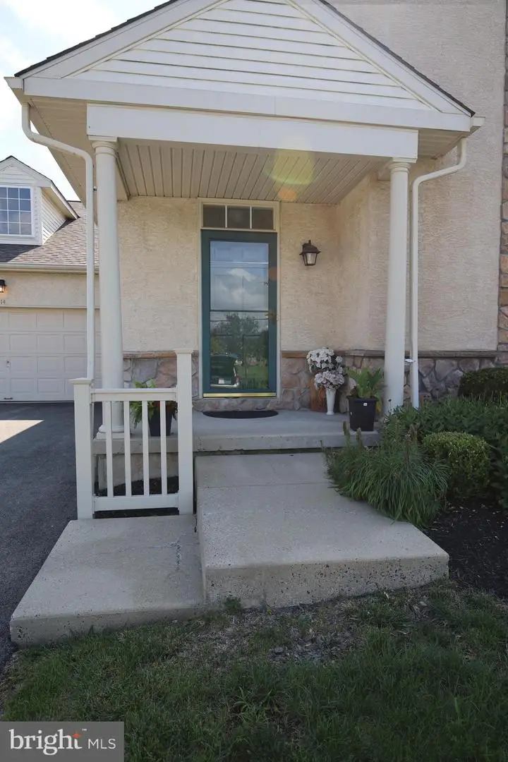 114 Arbour Ct, North Wales, PA 19454 - #3