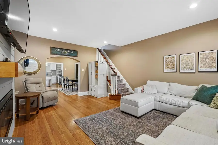138 W 3rd Ave, Conshohocken, PA 19428 - #2