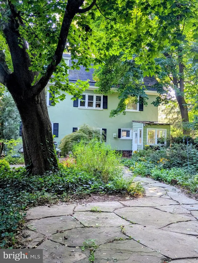 1851 W Marshall St, West Norriton, PA 19403 - #2