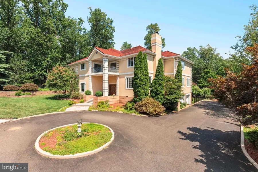 1427 Byberry Rd, Huntingdon Valley, PA 19006 - #3