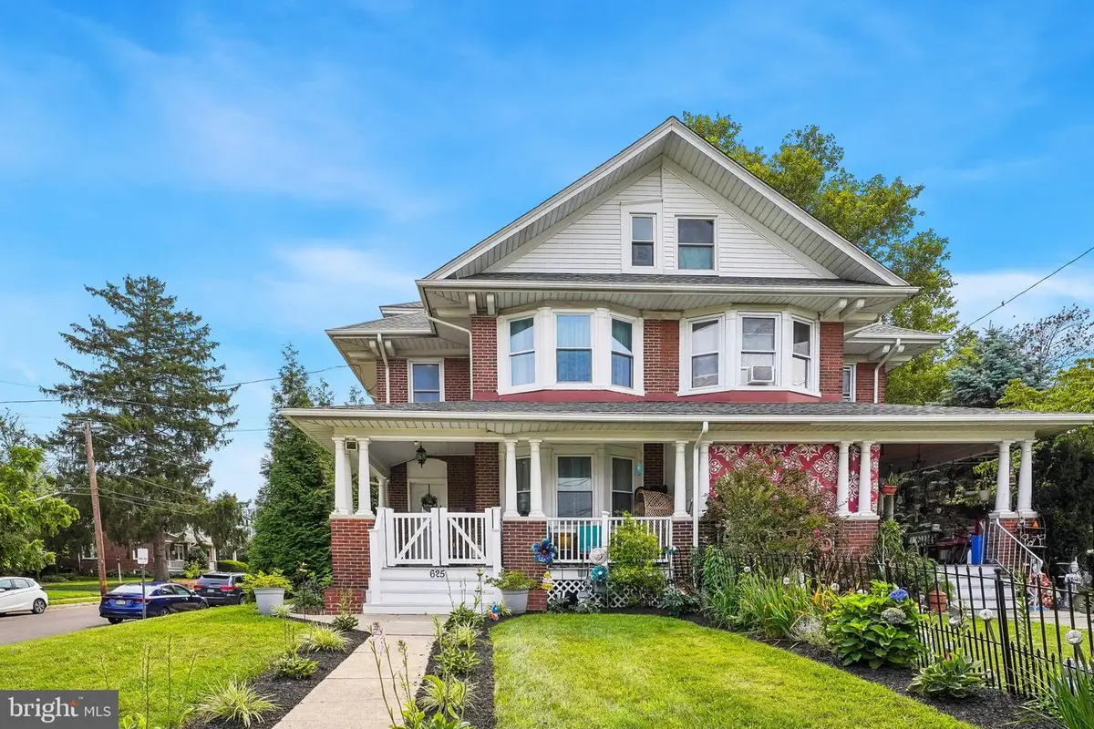 625 E Walnut St, North Wales, PA 19454 - #1