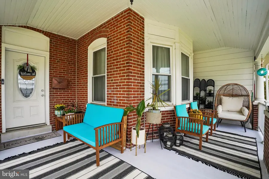 625 E Walnut St, North Wales, PA 19454 - #3