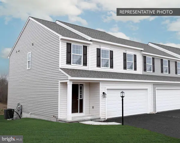 715 Fawn Way #lot 32, PENNSBURG, PA 18073